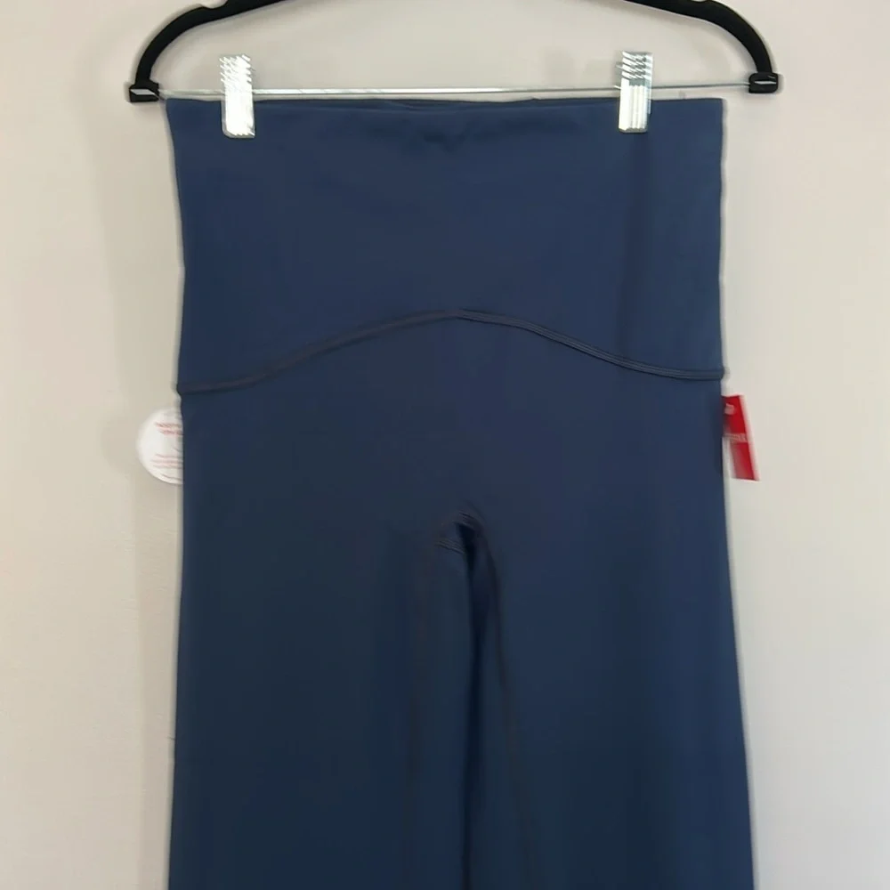 NWT Spanx Booty Boost Skinny Flare Yoga Pants - Picture 4 of 12